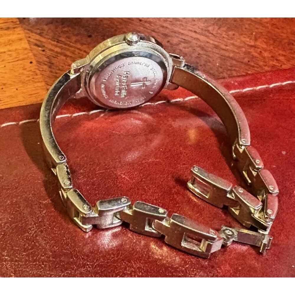 Women's 25mm silver Tone Have Faith Watch, Bracelet Band, Cross at 12:00 - Picture 3 of 3